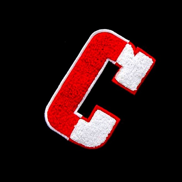 Disney Villains Cruella de Vil Chenille Patch Graphic T-Shirt - Size Small - NWT - Picture 3 of 4